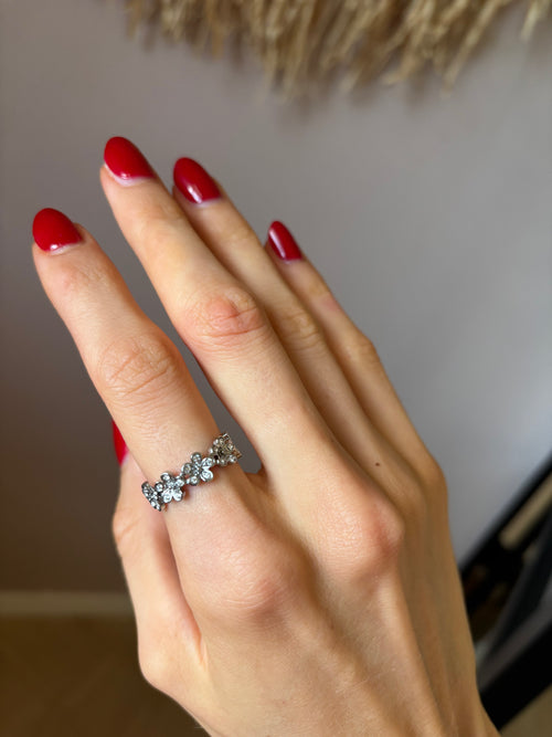 Daisy Ring zilveren stainless steel ring met bloemetjesdesign en rhinestones