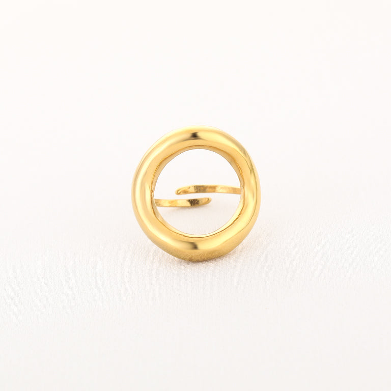Open Circle Ring gouden stainless steel statementring met open cirkeldesign